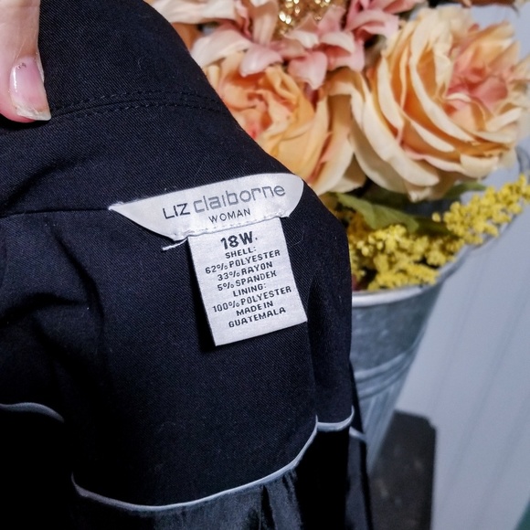 | liz clariborne | black 1-button blazer - Picture 4 of 5